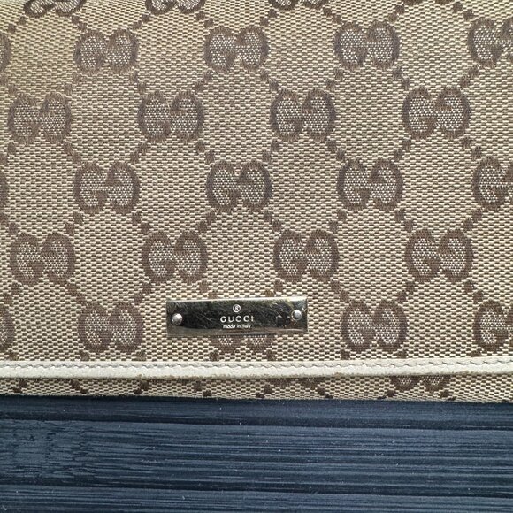Gucci GG Canvas 2 Tone Organizer - Picture 3 of 6